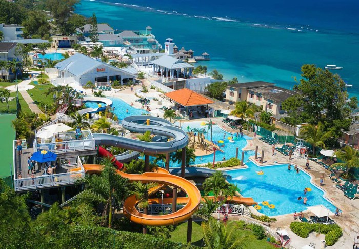 Best caribbean luxury resorts for families